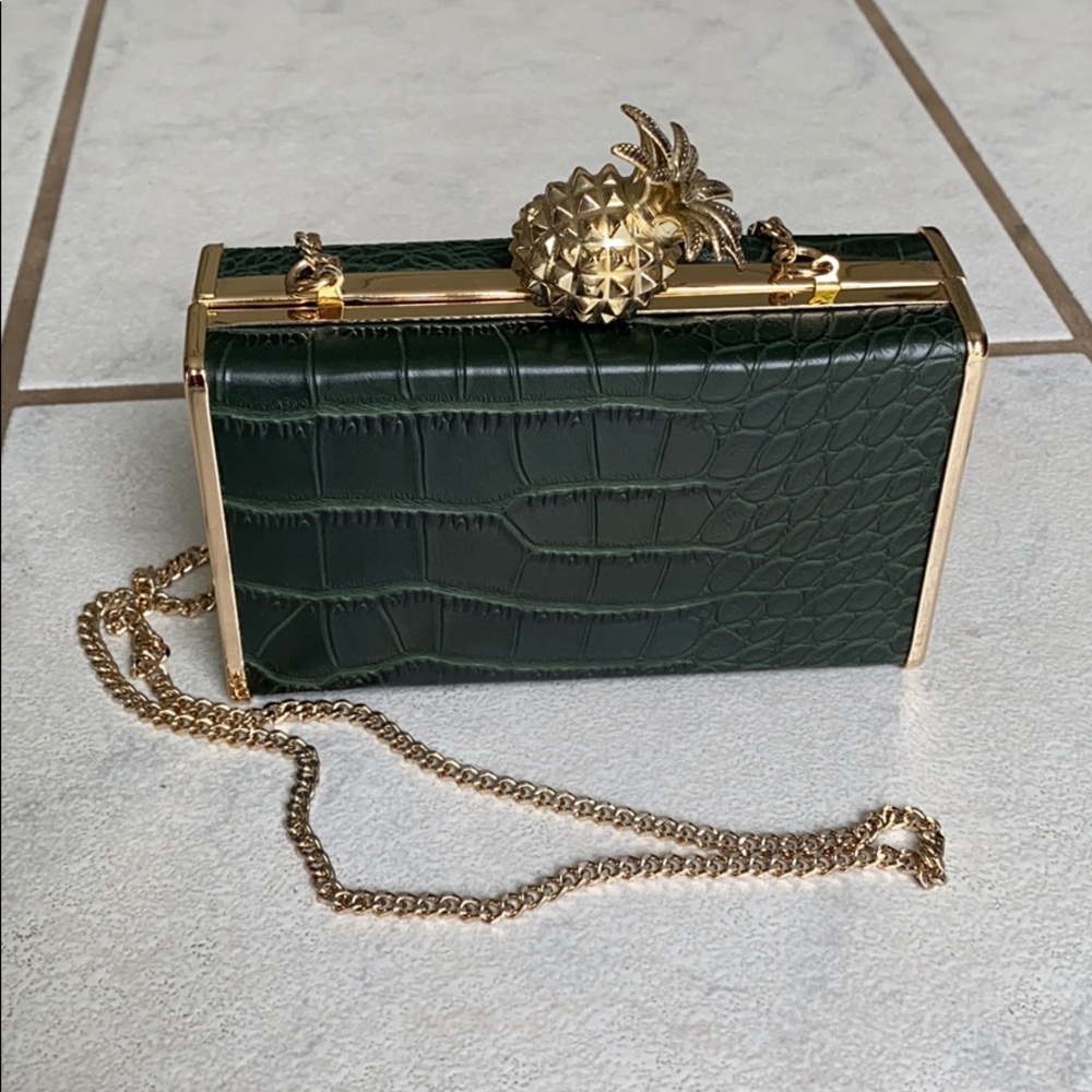 Emerald Croc Effect Gold Trimmed Crossbody Clutch